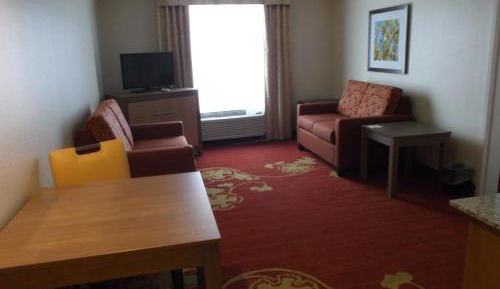 Studio King Suite - Accessible/Non-Smoking