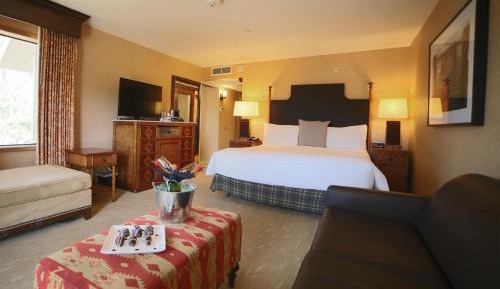 King Suite with Spa Bath