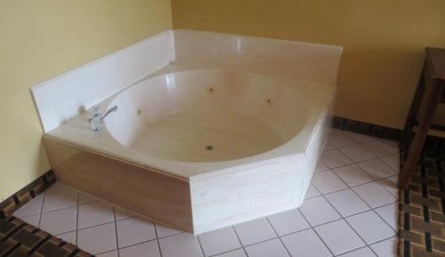 King Room with Spa Bath