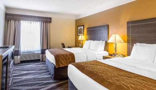 Queen Room with Two Queen Beds - Non-Smoking