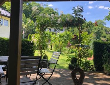 Apartment with Garden View