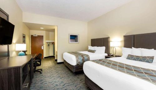 Queen Room with Two Queen Beds - Non-Smoking