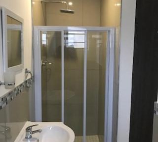 Apartment With Shared Bathroom
