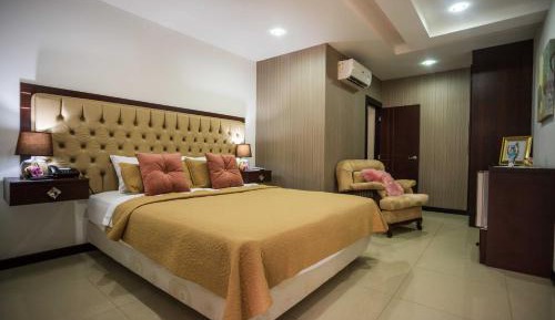 Single Room with Private Bathroom