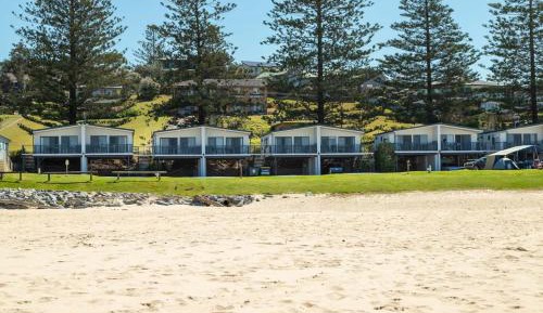 Beach View Holiday Unit (elevated) A