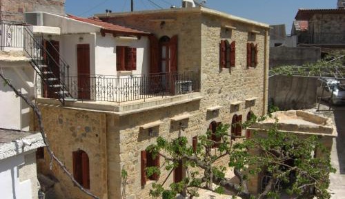 One-Bedroom Apartment - Split Level - Left Side of the Central Road