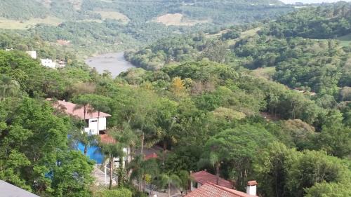 Apartment with Pool View 