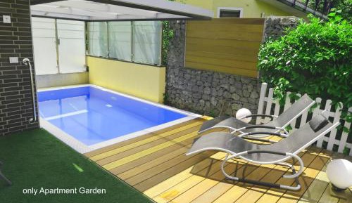 Double Room with Pool View