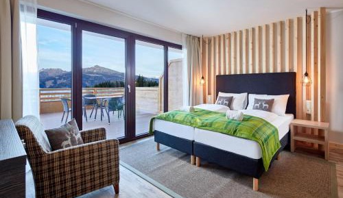 Comfort Two-Bedroom Apartment with Balcony