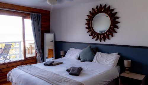 Double Room with Balcony and Sea View