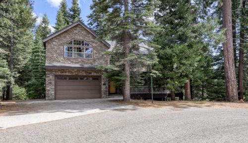 Four bedroom holiday home 