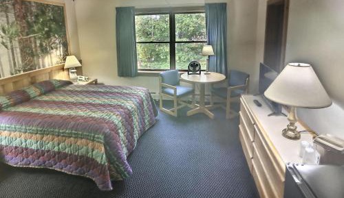 Premium Queen Room