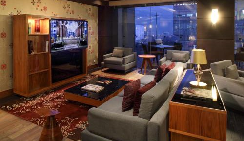 Executive level Guest room, 1 King Bed, City view 
