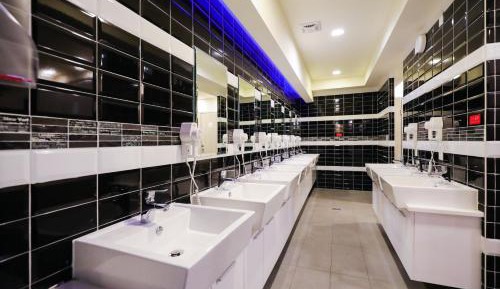 Twin Room with Shared Bathroom
