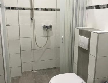 Double Room with Balcony and Shared Bathroom