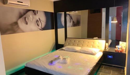 Deluxe Double Studio