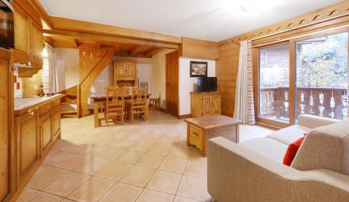 Select One-Bedroom Apartment (6 People)