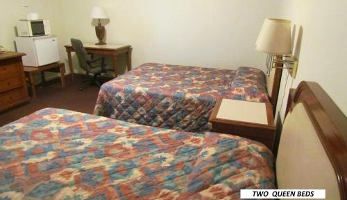 Queen Room with Two Queen Beds - Smoking
