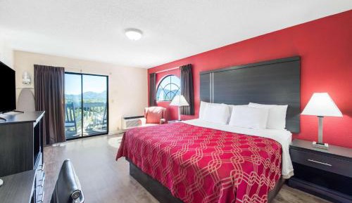 Standard King Room - Non-Smoking 