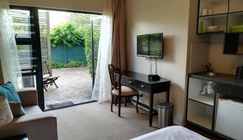 Deluxe Double Studio