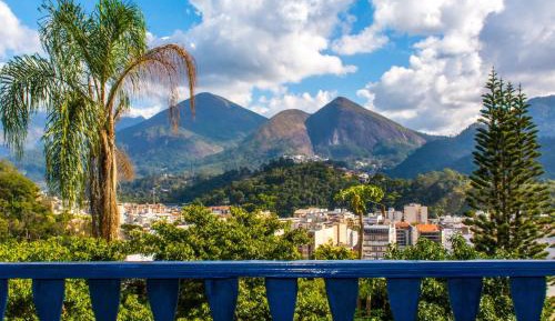 Deluxe Room (1 adult + 1 child)