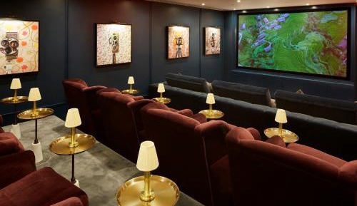 Superior One-Bedroom Apartment