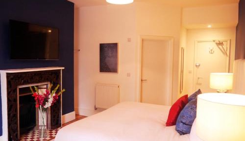 Deluxe Double Room with Bath