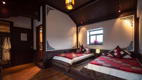 Small Twin Room