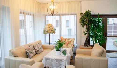 Deluxe Bungalow with Garden View