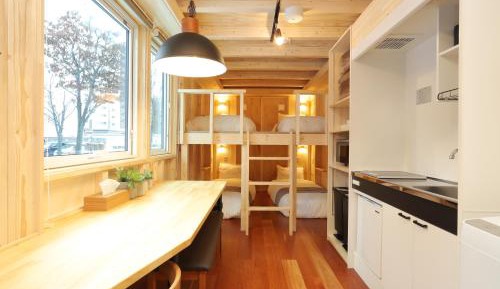 Family Room with Shower Room 1