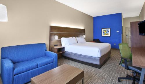 One-Bedroom King Suite
