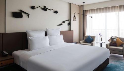 Deluxe Executive King Room with View
