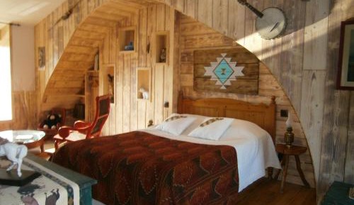 Double Room with Private Bathroom
