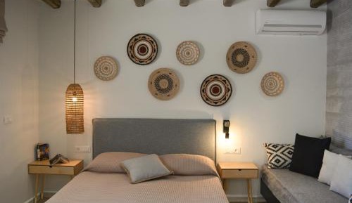 Studio Apartment with Sea View