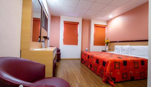 Standard Queen Room