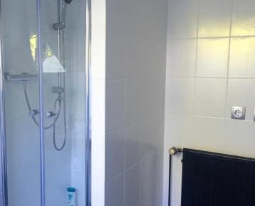 Single Room with Shared Bathroom