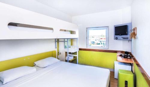 Standard King Room with a Single Overhead Bunk Bed 