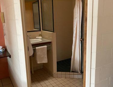 Basic Triple Room