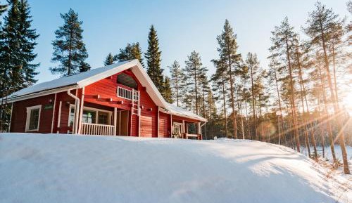 Three-Bedroom Cottage with Sauna