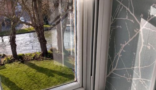 Standard Single Room With Ensuite Bathroom