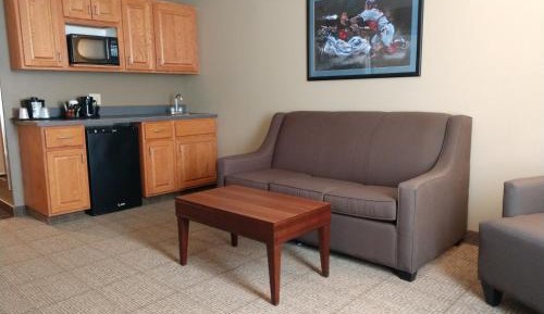 Two-Bedroom Queen Suite - Non-Smoking