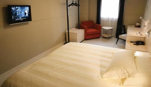 Standard Twin Room A