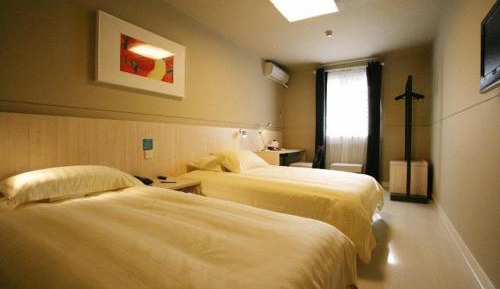 Standard Twin Room A