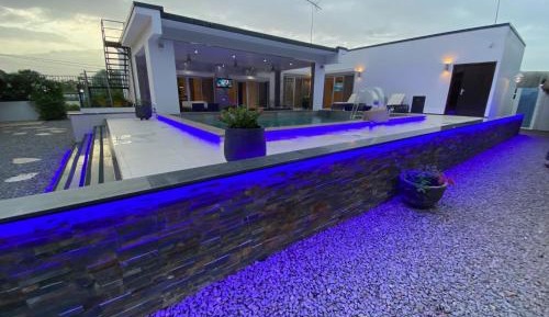 Deluxe Villa