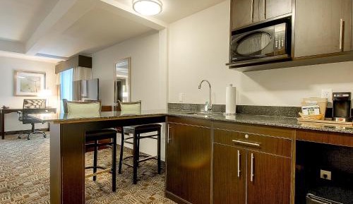 Queen Suite with Two Queen Beds