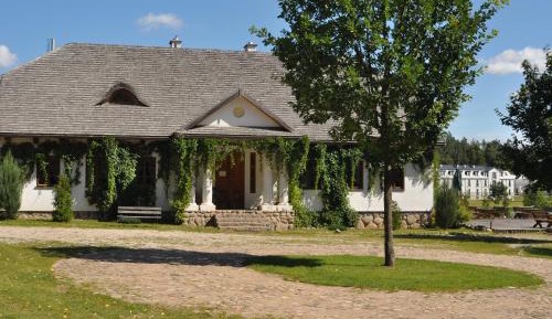 Seven-Bedroom House