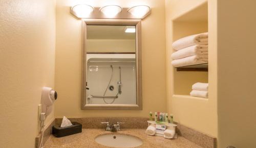 Twin Room - Mobility Access