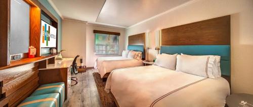 Standard Queen Room with Two Queen Beds