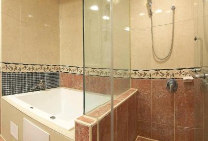 Classic Quadruple Room