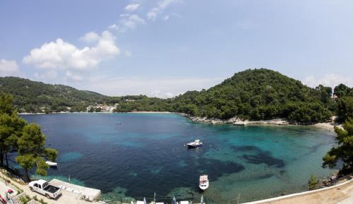 One-Bedroom Apartment with terrace and sea view (4 Adults)